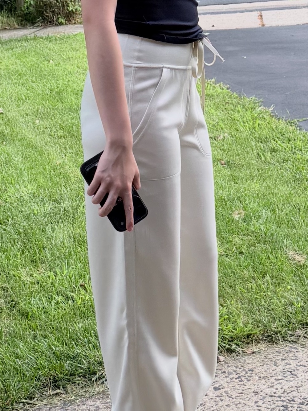 Women's Cream Wide-Leg Drawstring Pants